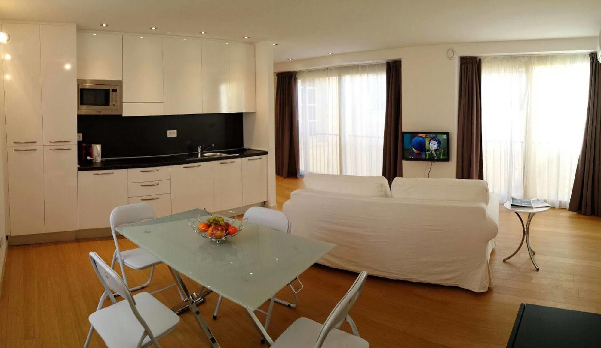 Tony Allard Apartment *